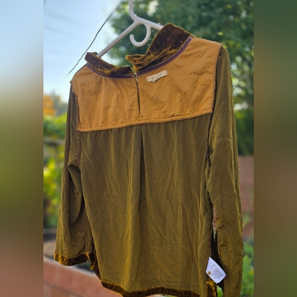 White Stuff Gold Velvety Pullover Top,UK Size 12, US Size 8. Good Condition - Picture 11 of 12